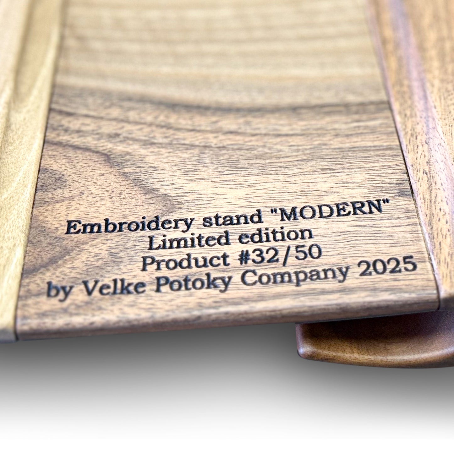 Cross Stitch Stand Modern - Limited Edition